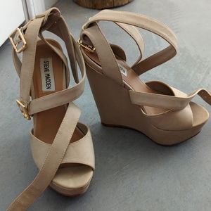 Steve Madden high heal wedge shoes color nude
